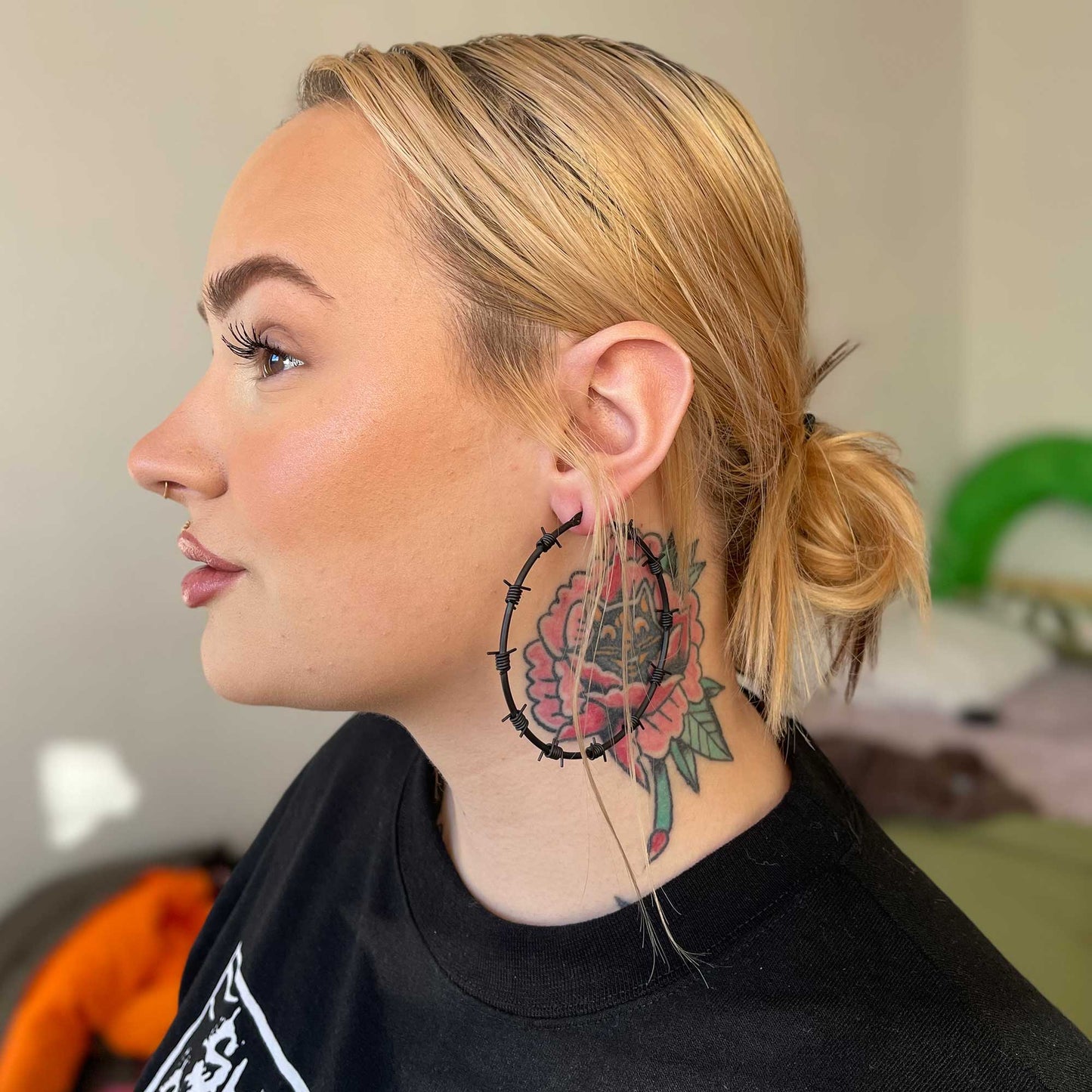 Sourpuss - SOURPUSS BARBED WIRE HOOP EARRINGS BLACK